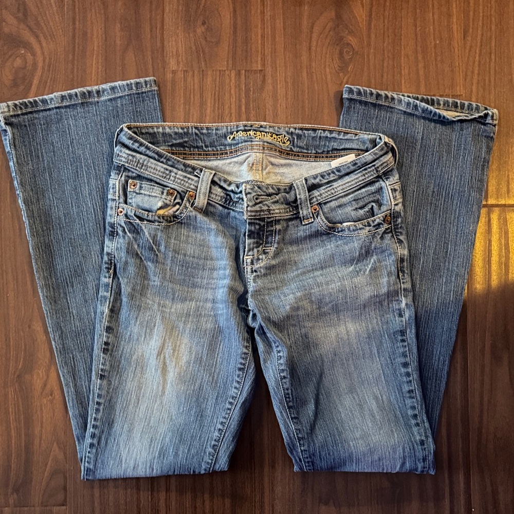 American Eagle Outfitters Women's Light Blue Boot Cut Jeans